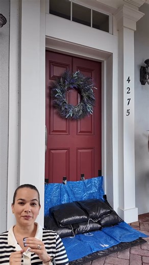 4.5K views · 40 reactions | Hurricane Season 101: Sandbag Edition New to Florida or ready for a refresher? Here’s how you can use sandbags to protect your home from rising water. ✅ Identify entry points ✅ Secure tarps or sheets first ✅ Stack sandbags tightly together ✅ Stagger seams like bricks for extra support Read our full guide on using sandbags at newsroom.ocfl.net | Orange County, Florida Government | Facebook