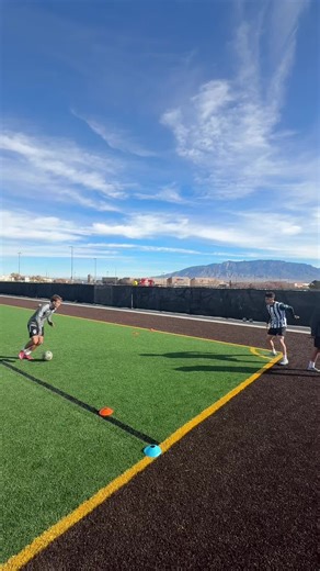 Off Season Training: Effective 1v1 Soccer Drills