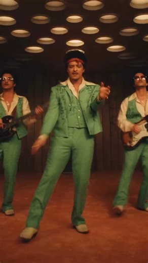 amannoficial on Instagram: "Saiu Agora - O Que Esperar de "I Just Might". O novo single marca o fim de um hiato de quase uma década desde o aclamado álbum 24K Magic (2016). Embora Bruno tenha dominado as paradas recentemente com o hit "Die With a Smile" (ao lado de Lady Gaga), "I Just Might" é o ponto de partida oficial para sua nova era individual. Rumores sugerem uma evolução do funk e R&B que o consagrou, possivelmente trazendo influências mais contemporâneas, mas mantendo o preciosismo técni