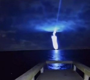 48K views · 581 reactions | Strangeness in New Jersey #UAP #futuretech #aliens #UFO #extraterrestrial #drone | OfficiallyStrange | Facebook