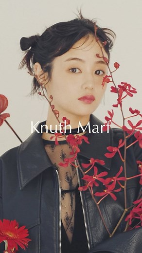 Knuth Marf on Instagram: "ㅤㅤㅤㅤㅤㅤㅤㅤㅤㅤㅤㅤㅤ -3rd Anniversary Project with @mammothsakura @knuthmarf_official は2024年11月12日をもちまして、3周年を迎えます。 いつもKnuth Marfと共に時間を過ごしてくださり、ありがとうございます。 3周年企画として、 これから日本および世界でさらなる活躍が期待される3組の異業界の方々に、Knuth Marfを着用いただき撮影、対談を行いました。 1組目は、藤原さくらさん(歌手) @mammothsakura 歌手のみならず多方面で活躍する藤原さんの存在感を、Knuth Marfが包みこみ創り上げた作品です。 本投稿以外にもリール動画の掲載しております。 11月14日にはクヌマフメンバーとの鼎談記事も公開いたしますので、 ぜひご覧ください。 最後に、 いつもご愛顧いただいている皆様のおかげで3周年を迎えることができました。 一同より厚く御礼申し上げます。 今後も、 "新たな自分に出会う"ことを叶えるブランドであることを胸に、 10年20年と