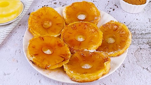 Mini Upside-Down Pineapple Pastry: the Recipe for a Delicious, Easy and Viral Pastry
