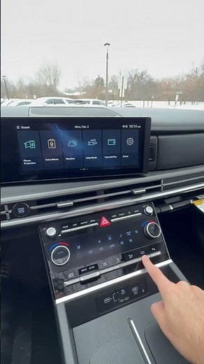 2025 Hyundai Santa Fe XRT | Interior Look