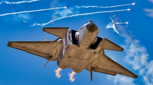 China's J-20 Fighter Has 1 Advantage That Should 'Freak Out' the Air Force