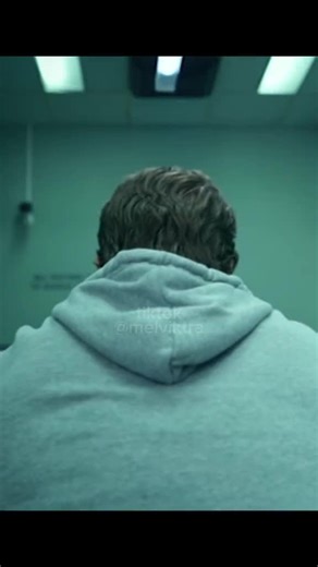 Travis Fimmel: La Vie et la Magie de Lovely Travis