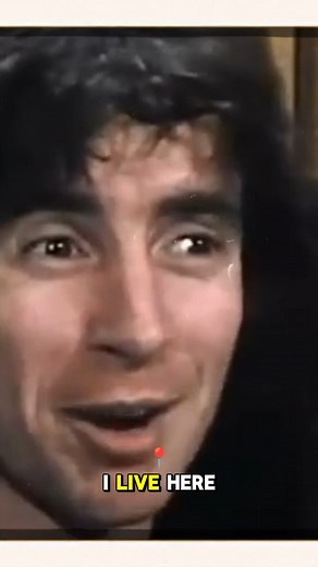 157K views · 4.3K reactions | The night AC/DC's Bon Scott got locked out of his hotel and decided the best solution was to climb the building himself. A confused cop, a laughing band, and Bon being… well, Bon — it all turned into one of the most legendary moments of his life. This is peak rock-star chaos, and it’s absolutely priceless. | One Star Guitar Lessons & Rock Stories | Facebook