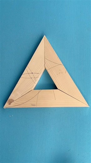 How to make an equilateral triangle without a protractor. #woodworking #tips #tricks