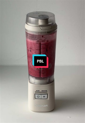 The only way we’re drinking smoothies from now on 😉 #bridgerton #smoothie #blender #smoothies