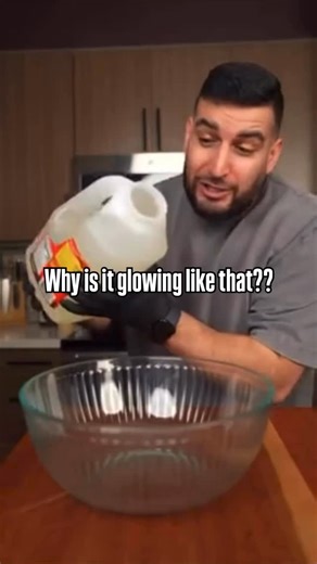 Can someone please explain - is it radioactivity? #stupidfood#foodtok#viral#cookingtiktok#tiktokfood #viralreels #viralvideos #viralcarousel #love #viral #food | Viral Carousel