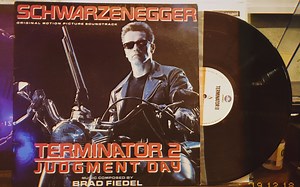黑胶试听：终结者2电影原声 Main Title (TERMINATOR 2 Theme)_哔哩哔哩_bilibili