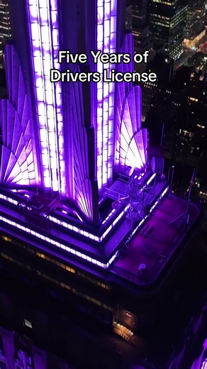 I’LL ALWAYS LOVE YOU @Olivia Rodrigo #empirestatebuilding #newyork #nyc #oliviarodrigo #driverslicense @livies hq ❤️