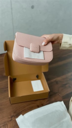 luffy leathers on Instagram: "Unboxing the Vienna Bag ❤️🎄 Luffyleathers.com"