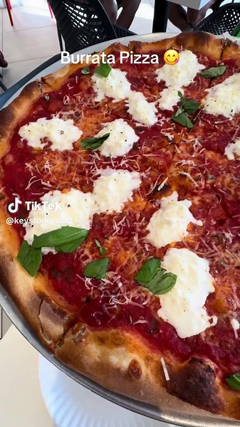 Delicious Burrata Pizza Review from Luca Telli Pizzeria