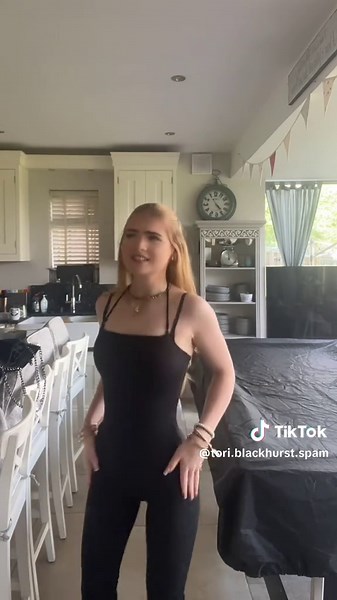 Country Music Lip Sync Performance by Tori Blackhurst