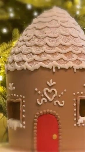 20K views · 342 reactions | Just a few simple ingredients and you'll blow everyone away with this gingerbread house cake! | British Girl Bakes | Facebook
