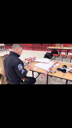 Kids from Fostoria had the chance to take part in the annual Shop with a Cop event this past Saturday at the Tiffin Walmart. The event paired local children with law-enforcement officers for a morning of holiday shopping, giving kids the opportunity to pick out gifts while spending one-on-one time with officers. Smiles filled the store as the kids moved through the aisles, excited to choose their items and share laughs with their law-enforcement partners. Shop with a Cop is designed to build pos