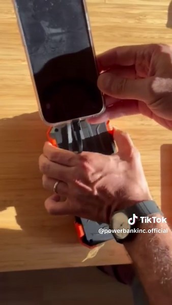 No matter how hard you slam it, the fast solar power bank is still willing to charge your device. #LEOWAY #christmasgifts 【Global shopping】Big discount!🌞⚡⚡⚡ Click on👉: https://powerbankinc-global.myshopify.com/products/solar-powerbank-w33 #shopify #bigdiscount #powerbank @walkerrachel1 #deals #amazonfinds #