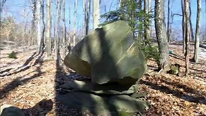 Giant Skeleton Tomb Unearthed Search For The Lost Giants (S1, E1)