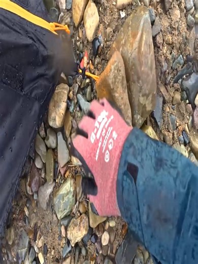 10K views · 189 reactions | ☔️ SOLO BACKPACKING BY TRAIN  CAMPING IN THE RAIN . RAIN SOUNDS | Rirang OnAir | Facebook