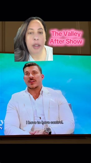 l recommend Why Does He Do That? By Lundy Bancroft #thevalley #thevalleyaftershow #jaxtaylor #brittanycartwright | Roxiesafdia