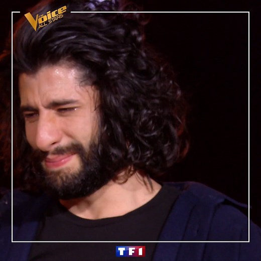 #TheVoiceAllStars L’émotion est totale sur le plateau après la prestation de MB14 ✨ (Fichue poussière dans l’œil 🥺) Pour découvrir en avant-première la prestation de MB14 ▶️ https://bit.ly/LaCrossBattleDeMB14 RDV samedi pour les dernière Cross Battles avec Jenifer, Zazie, Florent Pagny, MIKA, Patrick Fiori et Nikos Aliagas sur TF1 et MYTF1 ✌️ | The Voice : la plus belle voix