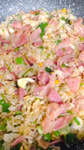 🎄✨ Up to 60% OFF Combo Vietnamese Cooking Class, Vietnamese basic language and Cultural Session at Saigon Lotus ✨🎄 A special festive offer for food lovers and culture seekers, hosted by our 5⭐ TripAdvisor–rated cooking school, led by Saigon Lotus’ Head Chef, Thi. 🍜 Learn to cook authentic Vietnamese cuisine in a joyful, hands-on class at Saigon Lotus — a lantern-lit, cosy, traditional Vietnamese restaurant in Middleton Gardens. Together, we’ll: • Cook 4 delicious Vietnamese dishes • Learn bas