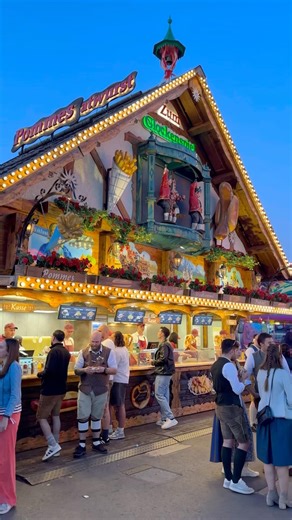 🎉 Münchner Frühlingsfest 2026 🎡📍Munich, Germany 📅 Friday, April 17 – Sunday, May 10, 2026