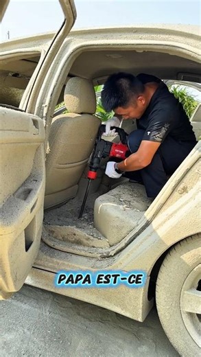 🚗💎 VOITURE PLEINE DE BOUE… MAIS CADEAU DU ROI DU FOOTBALL ! 😱👑💖 #shorts #youtubeshorts