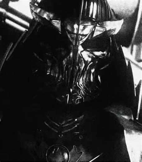 Wearing armor that weighs a few hundred pounds btw #shredder #tmnt #bayverse #edit #fypシ