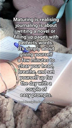 How to journal for self growth. 3 journal prompts to get you started. #mindfultips