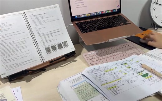 跟自律动力姐一起学习50分钟|Study with me-芹菜批发商-【jennylog】韩国自律医学系女生-哔哩哔哩视频