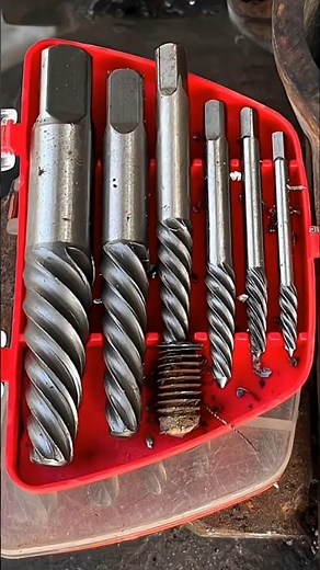 screw extractor set bolt extractor set removing broken, damaged, or seized screws, bolts, or studs