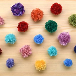 3.8M views · 1.7K reactions | How to make pom-poms in under a minute! | Blossom | Facebook