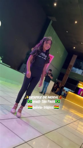 Desfile de Moda en UYUNIRESTOBAR: Marcas Destacadas