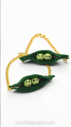 Peas in a Pod Bracelet 🫛 🫛 🫛