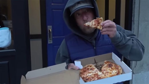 'One Bite' reviews Alumni Pizza at Rags Tavern in Quincy. How it did