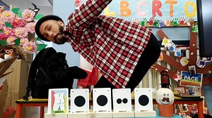 249 reactions · 5 comments | Oggi suoniamo insieme la lezione muta Prova gratis il Metodo Suoni e Silenzi® ❌ https://www.liberoiannuzzi.com/suoni-e-silenzi/ Scarica le flashcard e la app del Metodo Suoni e Silenzi® https://www.liberoiannuzzi.com/materiali-didattici/espansione-kit-carte-pallinatore/ | Maestro Libero | Facebook