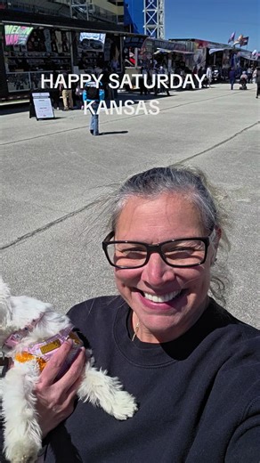 Happy Saturday at Kansas NASCAR: Tips & Greetings