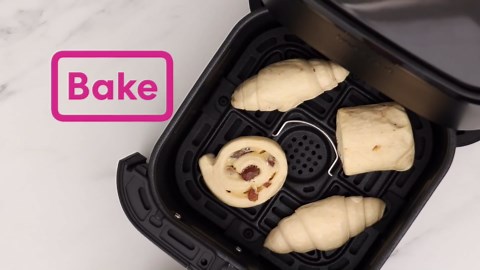 Instant Pot Vortex 2QT Mini Air Fryer,Small Air fryer that Crisps,Reheats,Bakes,Roasts for Quick Easy Meals, Includes over 100 In-App Recipes,is Dishwasher-Safe, from the Makers of Instant Pot, Black