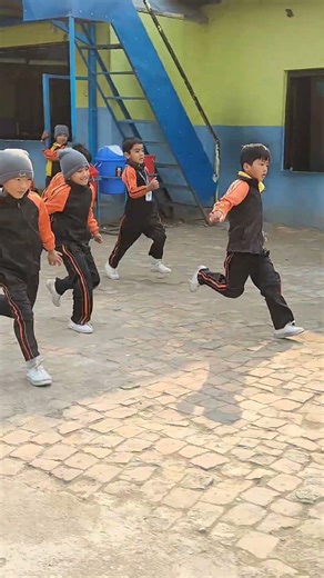 #Needle thread race. How to play ?