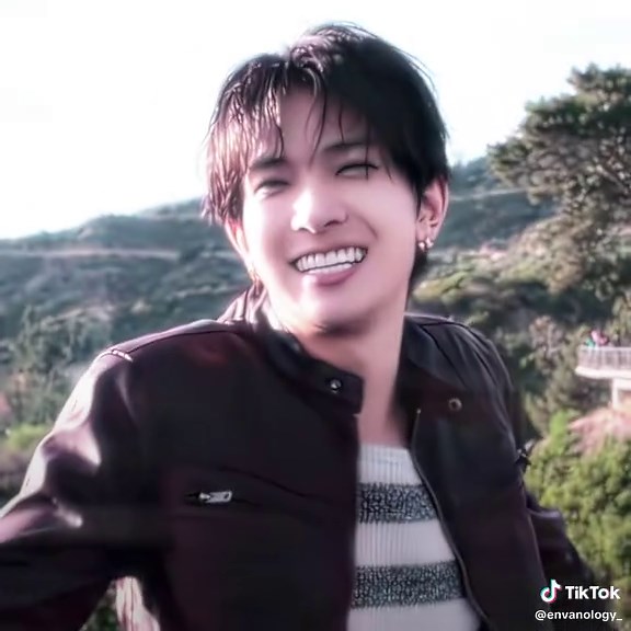 I'm obsessed with this live version of Going Home, I want to cry 🥺 edit Lee heeseung Evan ever kpop idol Heeseung going home song #heeseung #leeheeseung #evan #ever #fyp @EVAN