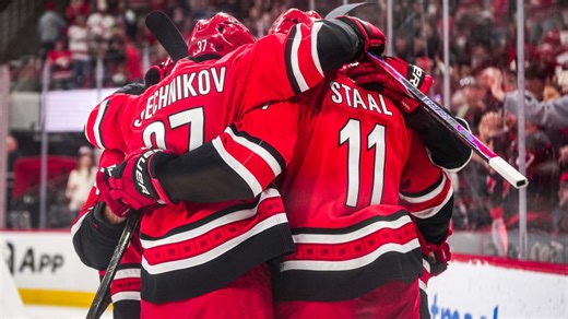 Staal ohjaa avausmaalin ylivoimalla