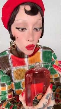 Unboxing a Salesman's Makeup Box from the 1920s - Part 1