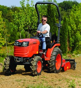 Traktor KUBOTA B1241