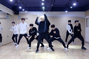 Watch: Stray Kids Hilariously Struggle With Random Speed Challenge In Dance Practice For "Mirror" | Soompi