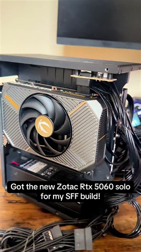 Construcción de PC compacta con JOYJOM SFF y RTX 5060