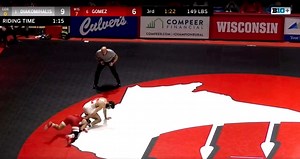 #FlashbackFriday Fun scramble resulting in a Yianni Diakomihalis takedown last year at Wisconsin. Looking forward to a great opening dual with the Badgers tomorrow! #yellcornell #gobigred | Cornell Wrestling