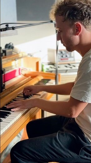 chanson time! wer erkennt's ? 😏👨🏼‍🎨🥖