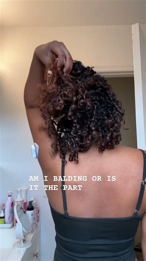 I’m freaking out help me #explore #curlyhair