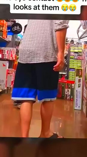 17K views · 425 reactions | 39-The eye contact  he looks at them  #prank #pranks #funny #funnyvideo #girls #man #laugh #viral #foryou #foryoupage | Michelle J. Ray | Facebook